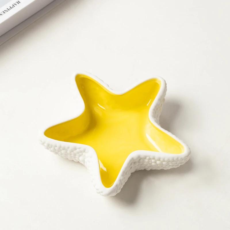 White Ceramic Starfish Shaped Trinket Tray Unique 3D Ashtray Home Decor Display for Jewelry Snacks Living Room Decoration