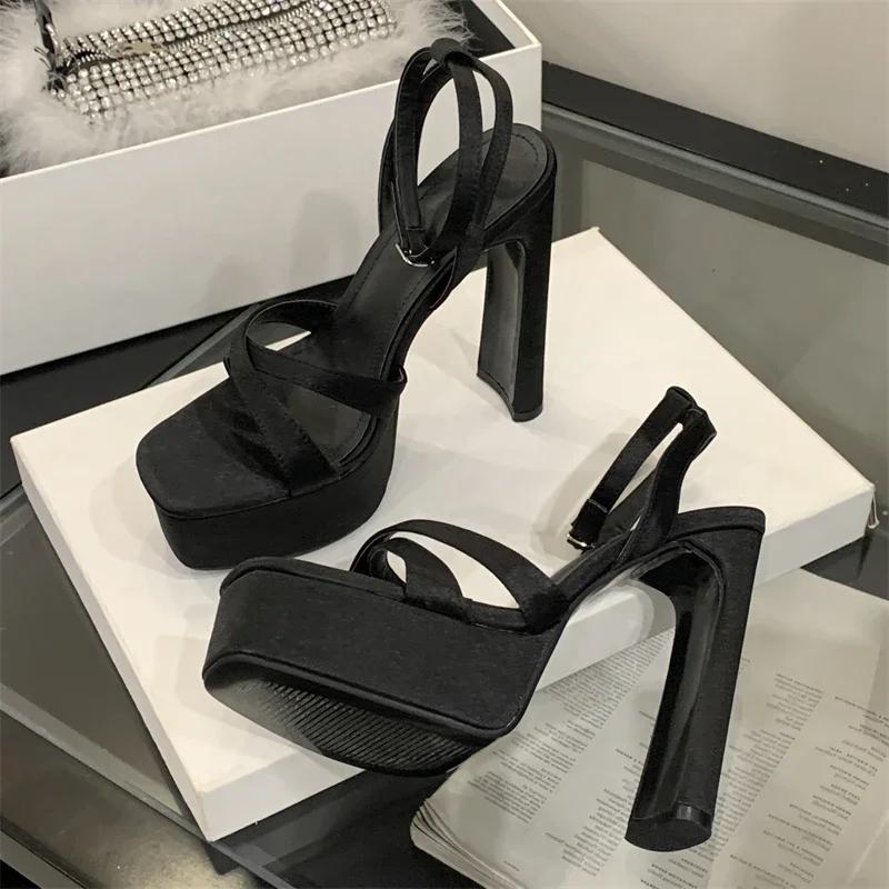 Fashion Silver Platform Sandals Women Sexy Square Toe Narrow Band Buckle Strap Heeled Sandals Luxury Summer Open Toe Super High Heels
