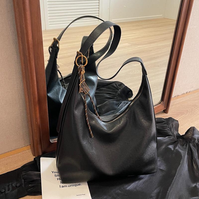 Large-capacity simple bag women's new trendy fashion high-end shoulder bag casual commuter tote bag