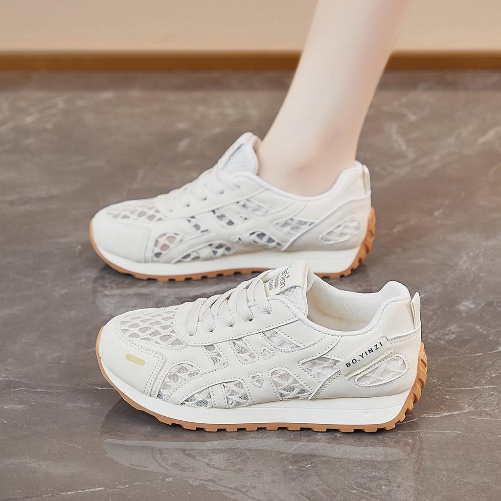 2025 Sommer hohles Mesh atmungsaktiv Forrest Gump Schuhe Damen neue Mode vielseitige Sport-Freizeitschuhe leichte Reiseschuhe