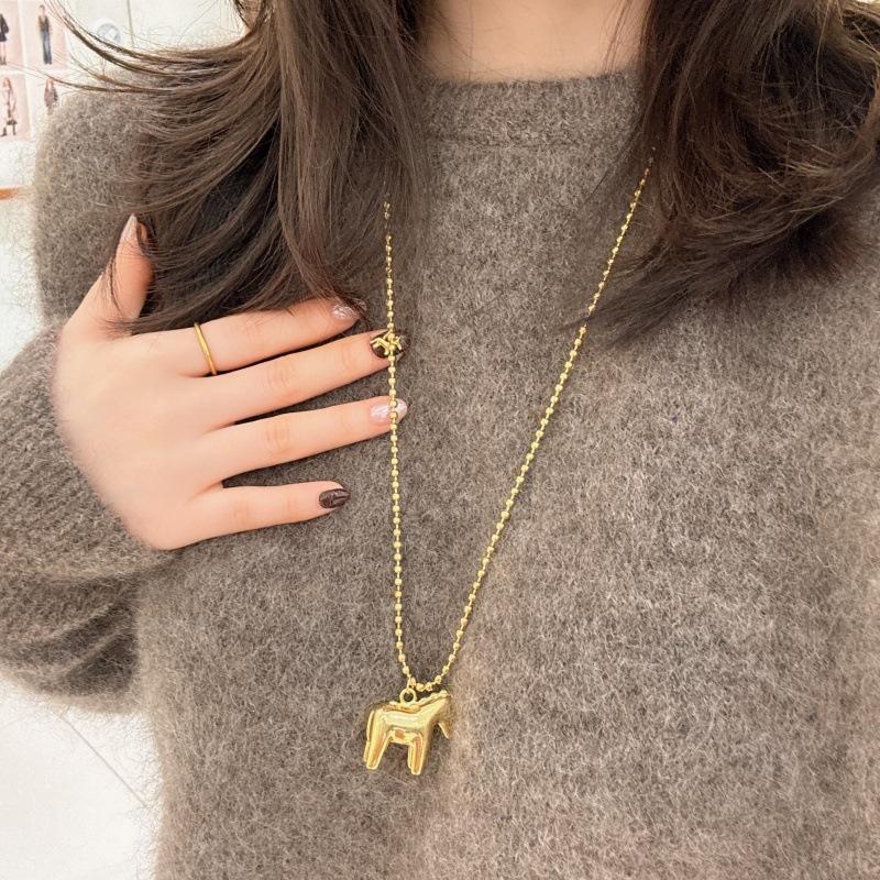 Fashion Pearl Chain Metal Horse Necklace Animal Pony Pendant Long Sweater Chain Pendant Necklace Jewelry Accessories Gifts