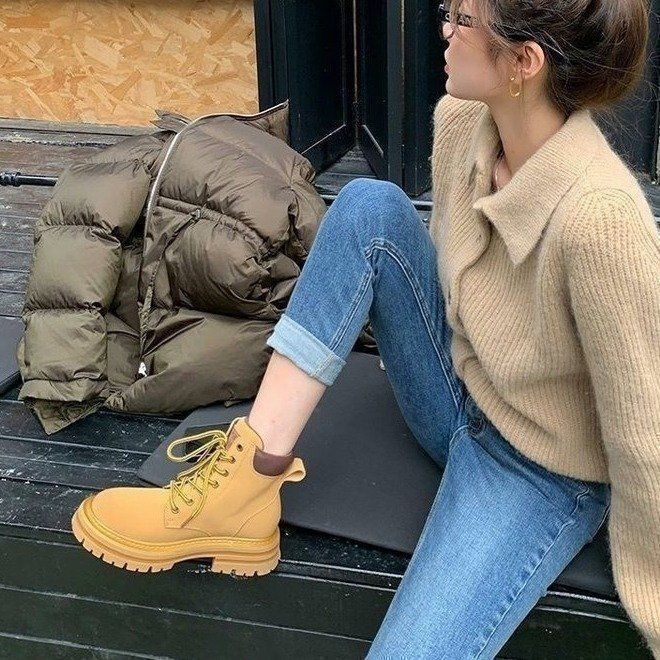 Martin boots women's versatile rhubarb boots 2025 spring and autumn locomotive single boots casual small feet boots ins tide Korean version design