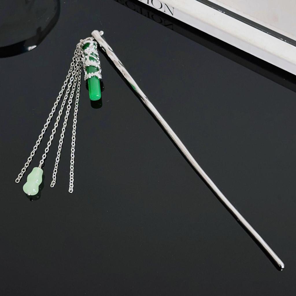 Elegant Ancient Style Minimalist Women's Tassel Hairpin - New Chinese Design
