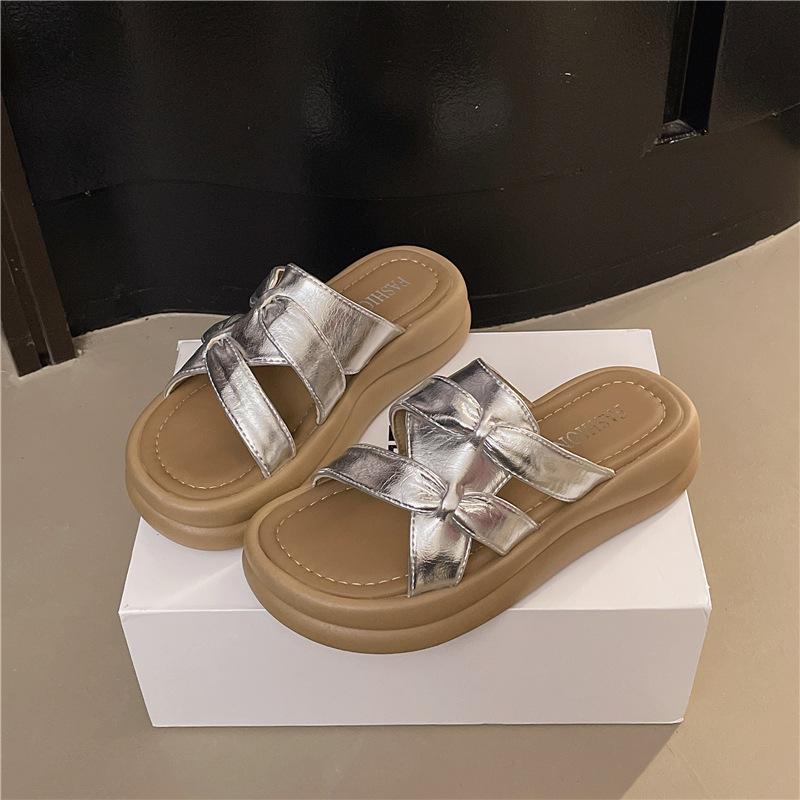 Platform beach slippers women's shoes new summer wear exquisite high-end cool slippers with skirt one-word drag