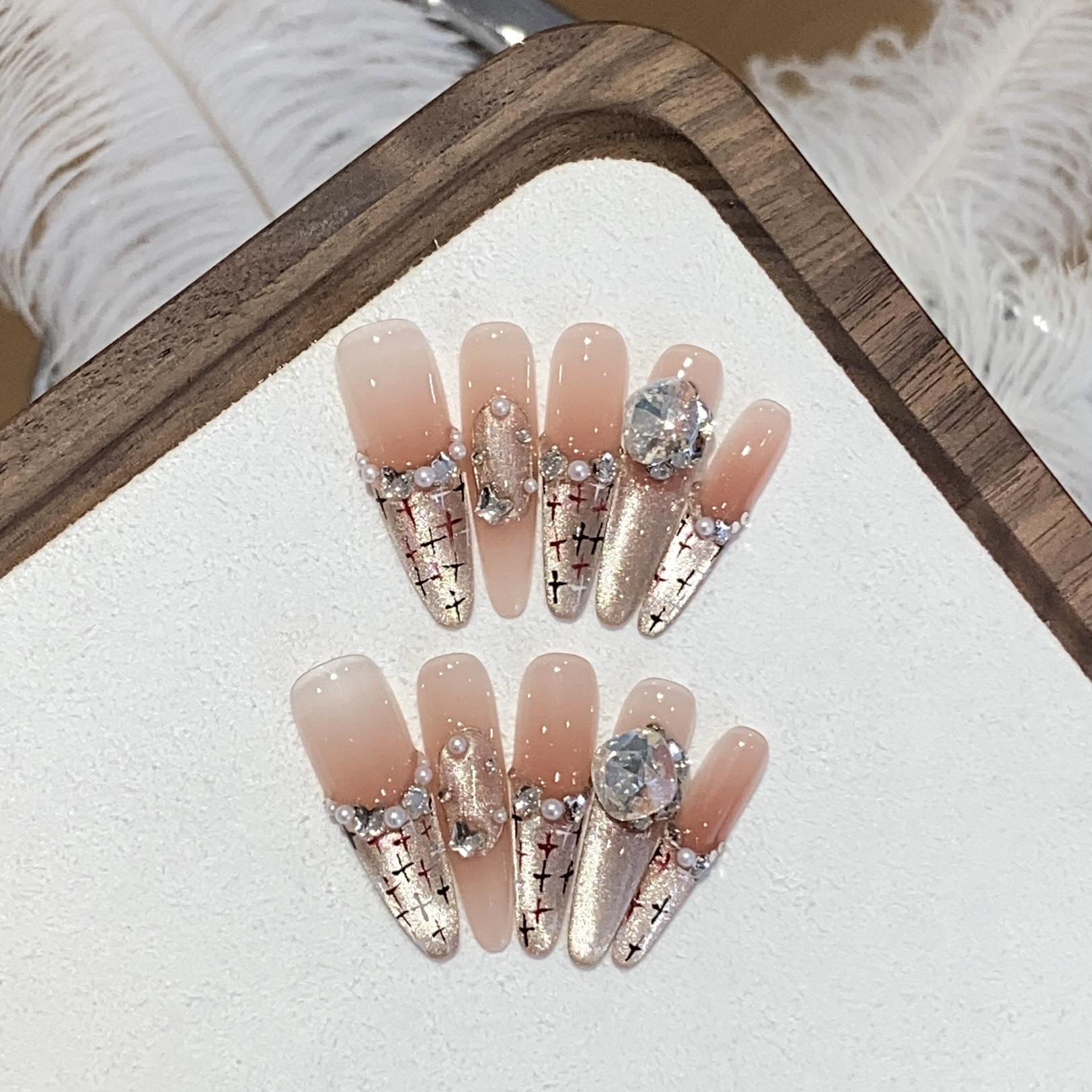 

Ледяной прозрачный Небольшой ароматный ветер Тонкая вспышка Градиент Кошачий глаз Перламутровый ворс Дрель Французский квадрат Дрель Съемная броневая пластина L