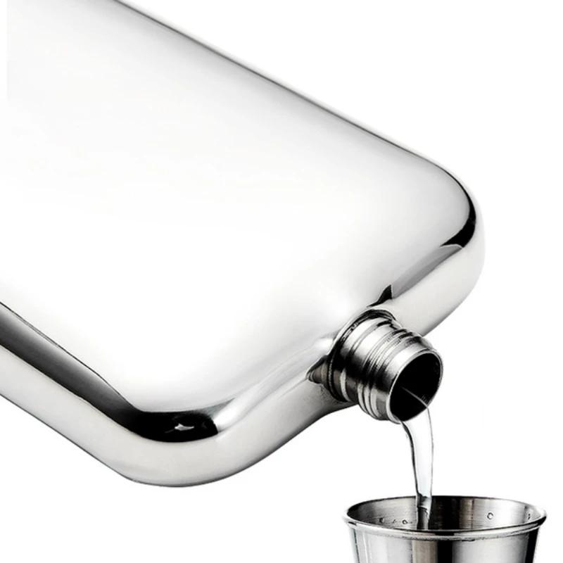 Gift for Men Carry Thicken Hip Flask Stainless Steel Retro Personalized Hip Flask Portable Groomsmen Bottles Kitchen Supplies