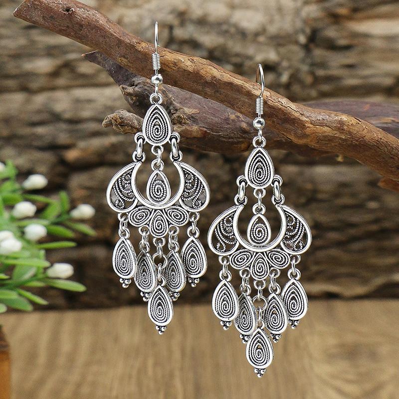 

Vintage Ethnic Style Hollow Water Drop Pendant Earrings for Women Long Antique Silver Color Elegant Earring Jhumka Jewelry