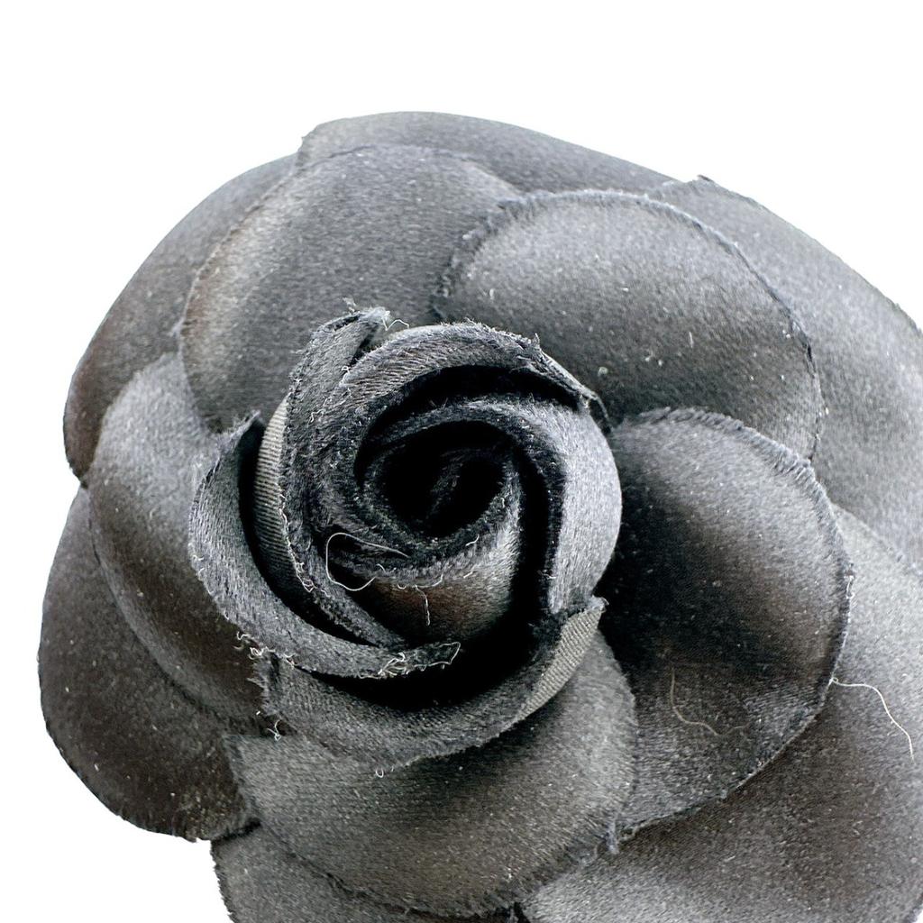Chanel Camelia Brooch  Black Women Used