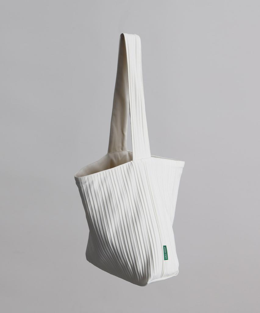 Green Stuff Simple Shopper Bag 62 Random Pleats - Ivory
