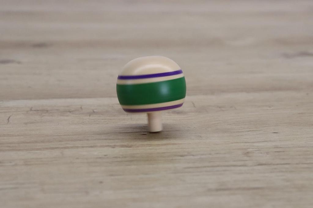 Castle Enterprise Traditional Wooden Handstand Top Toys (100 pieces) Assorted Colors, Commercial Use