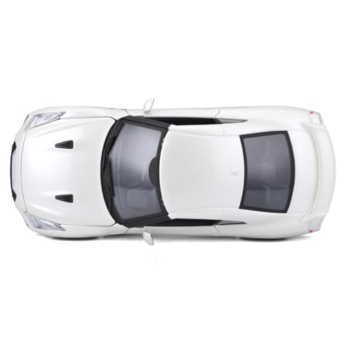 Bburago 1/24 Scale Nissan GT-R 2017 Diecast Model Car (White)