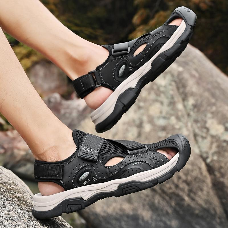 Neue Komfort Herren Wat-Aqua-Schuhe Outdoor-Sneaker Freizeitspaziergang Sommer Herren Strandschuhe Rutschfestes Leder Strand Römische Sandalen