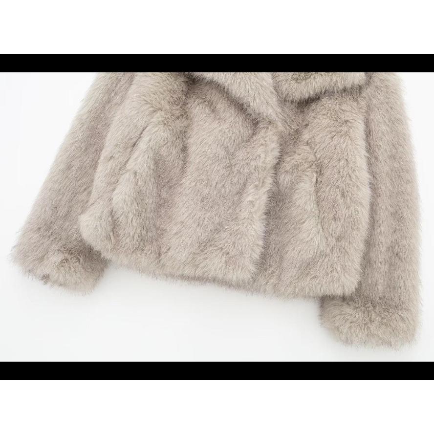 Women's Winter Fashion Artificial Fur Coat - European & American Style D69352