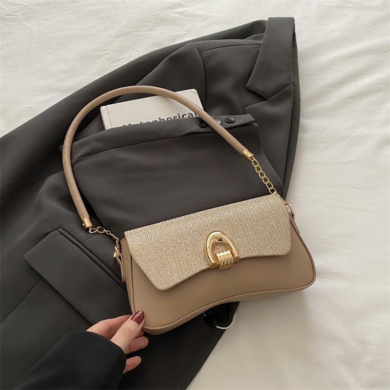 

Casual trend small square bag messenger bag 2025 new fashion niche design temperament spring single shoulder armpit bag хакі