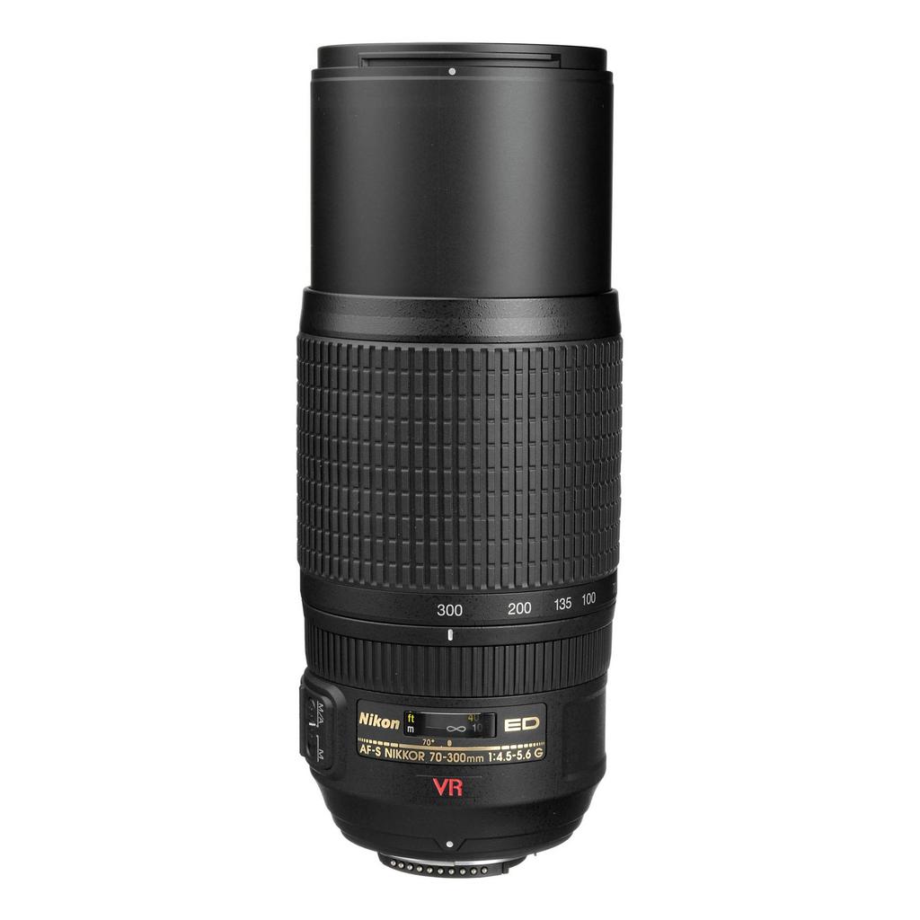 Nikon AF-S VR Zoom Nikkor 70-300mm f/4.5-5.6G IF-ED Full Frame Telephoto Zoom Lens