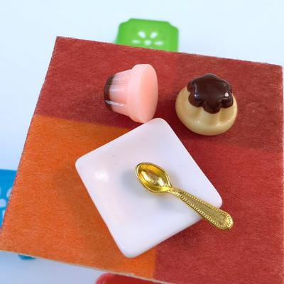 1 sada 1:12 Bábikový Dom Miniatúrne Ovocie Puding s Lyžičkou Simulácia Potraviny Model