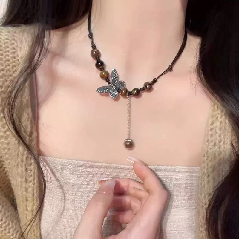 Gypsy natural freshwater pearl necklace women's new light luxury niche fringed collarbone chain fashion neck chain