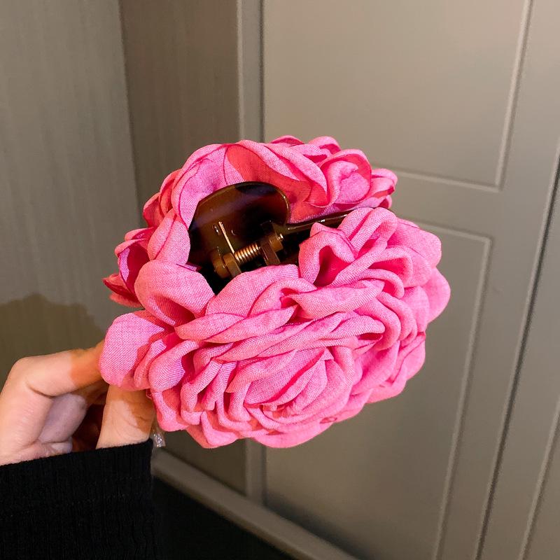 Korean Fashion Flower Hair Clip: Sweet Girl Shark Claw for Updos - Fresh, Stylish Hair Accessory