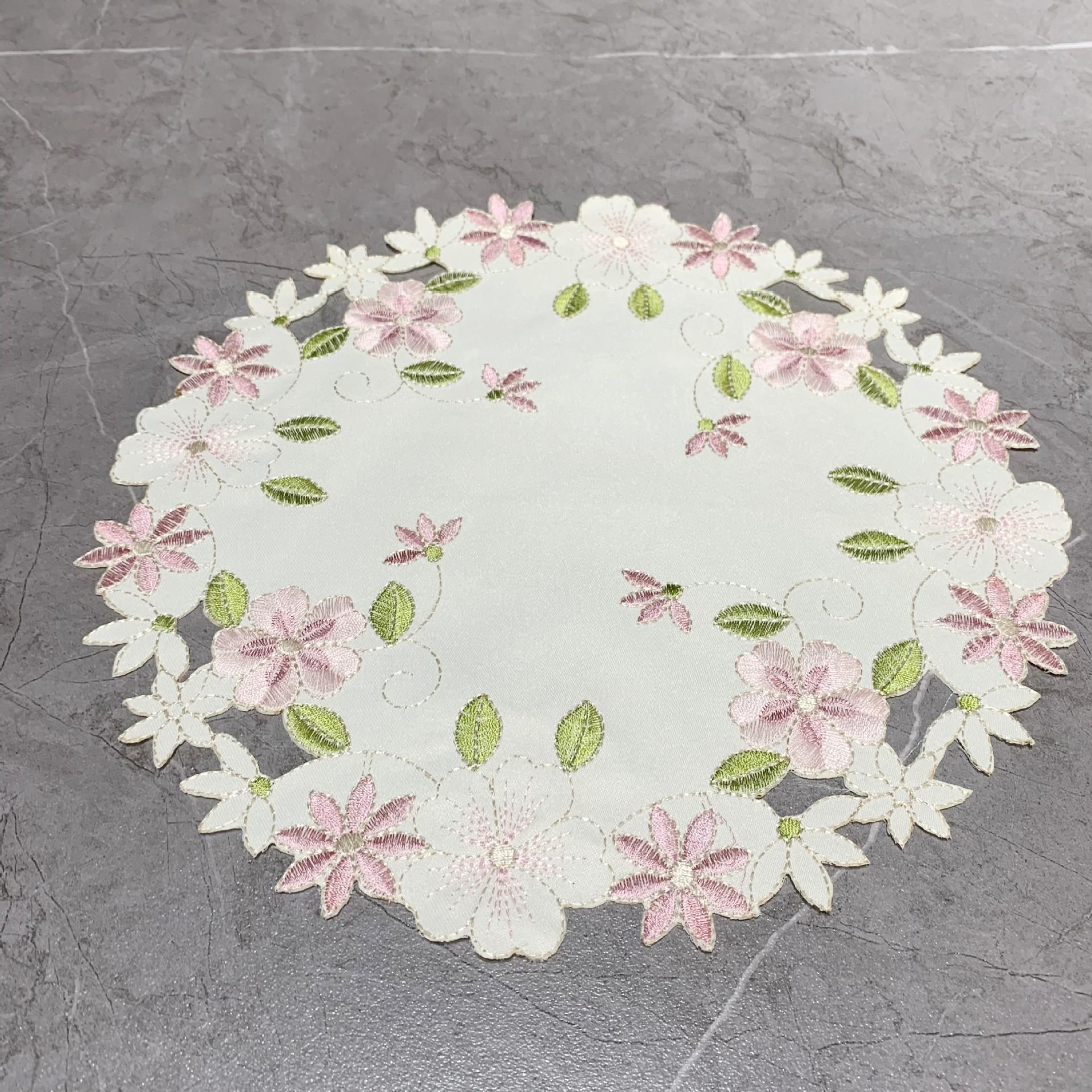 

Вышитые полиэстеровые салфетки в европейском стиле - Декоративные круглые полые подставки для обеденного стола 15cm round