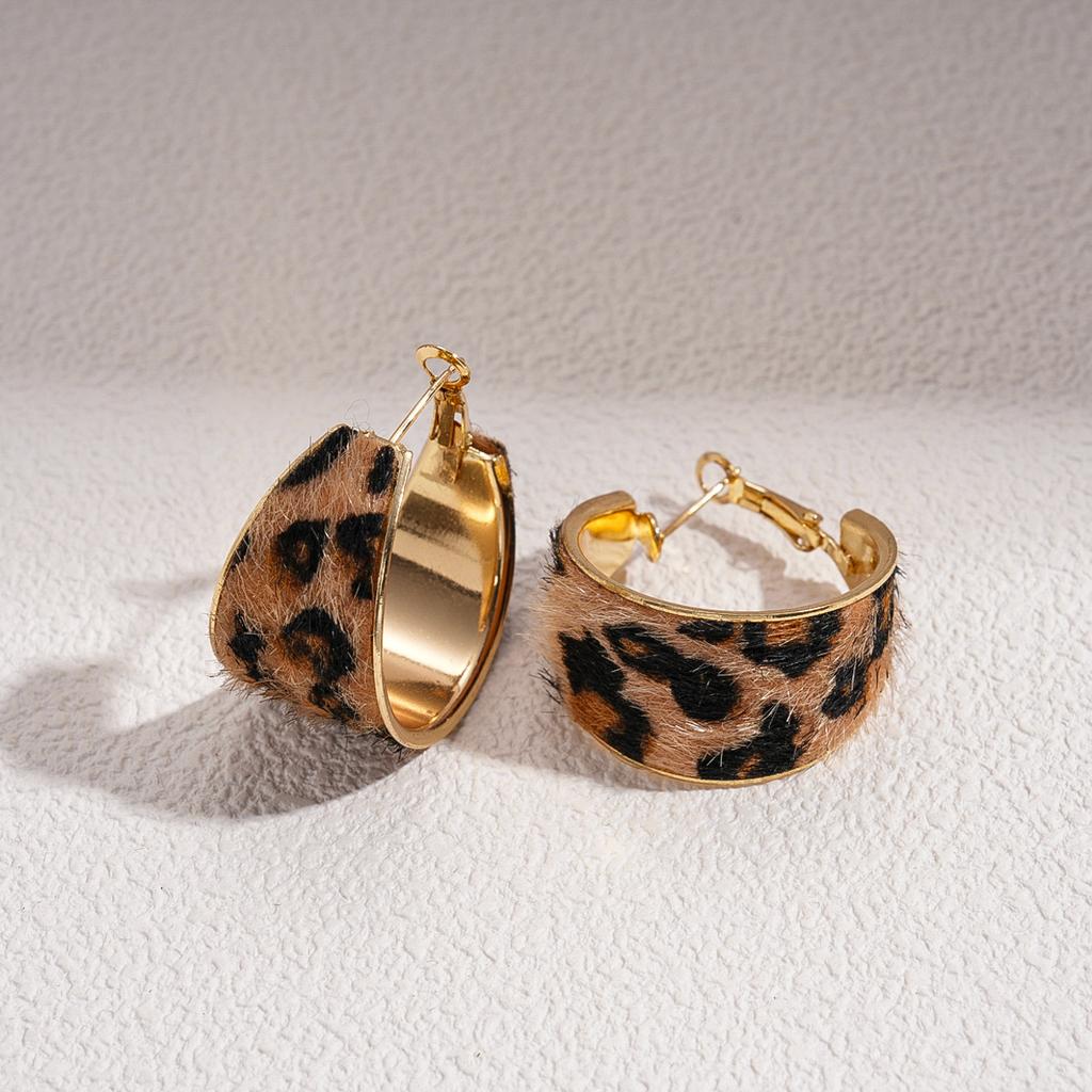 Maillard Flocking Leopard Print Hollow Round Silver Needle Earrings Autumn and Winter Geometric Fashion Earrings
