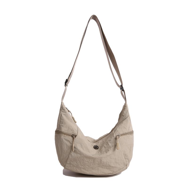 Lightweight casual versatile croissant bag packaging seaside vacation fashion handwoven bag vacation versatile shoulder bag
