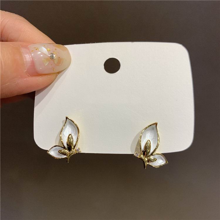 

Милые серьги-гвоздики в виде бабочек, новые модные украшения в корейском стиле, нежные простые подвески, женская бижутерия