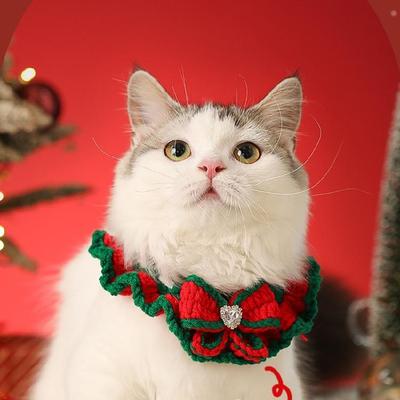 Christmas Themed Pet Scarf For Winter Dog Cats Warm Neck Warmers Allergy Resistant Design Washable Christmas Pet Accessories