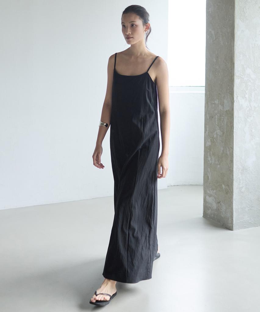 Nutopeu Line Dress_Black