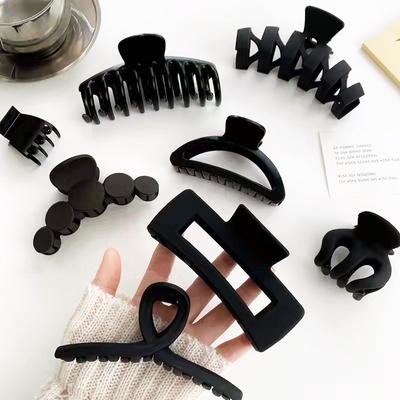 Korean Style Black Large Hair Claws Elegant Acrylic Hairpins Barrette Crab Hair Clips Headwear for Women Girls Hair Accessories