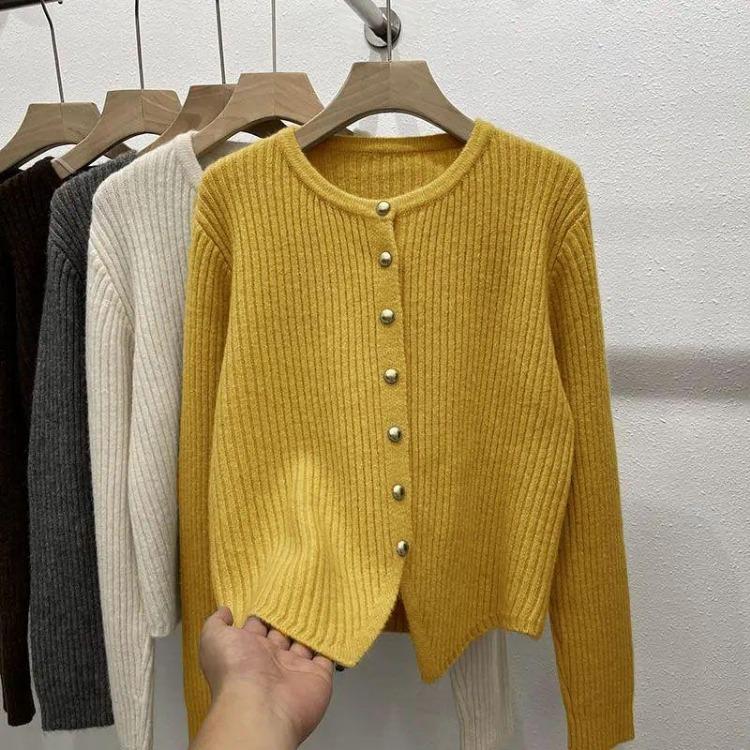 Korean Autumn Knitted Cardigan for Women Slim Fit Soft Sticky Sweater Jacket Slimming Round Neck
