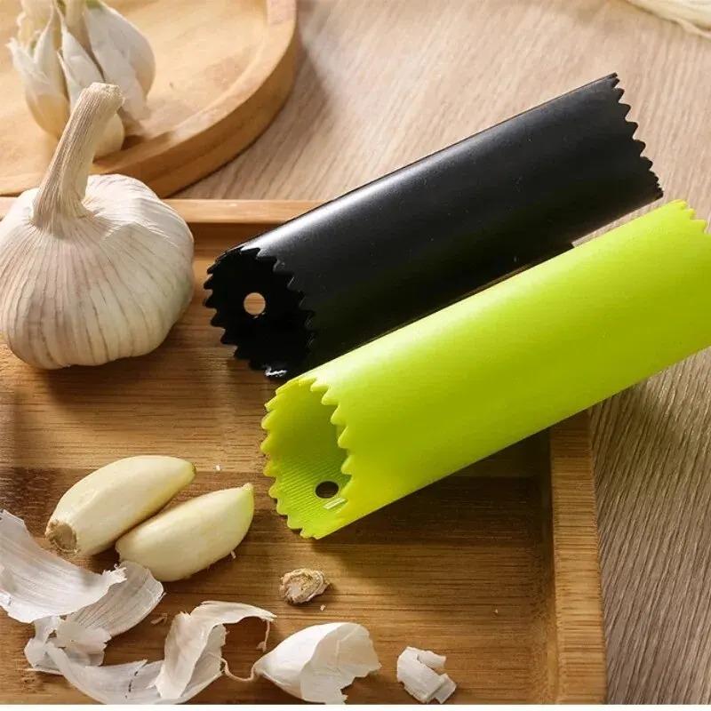 Kitchen Artifact Garlic Peeler, Manual Garlic Peeler, A Simple And Creative Kitchen Tool.