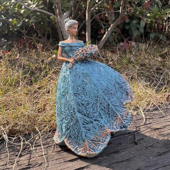 Simulated Flower Fairy Figurine, Resin Sculpture with Embossed Lace Texture, Ornament for Outdoor Indoor Garden Decor Elegant Gift