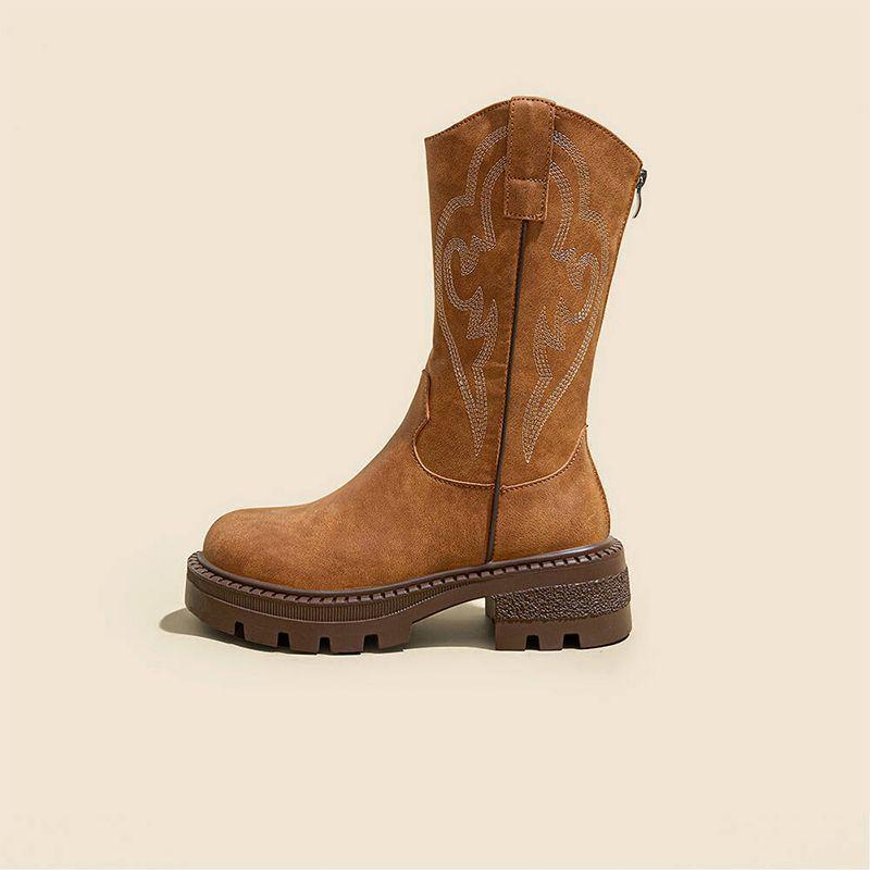 Dicke Sohle Western Cowboy Stiefel Damen Sommer Neu Stickerei Reisebekleidung Mittelstiefel Wüste Kurzstiefel Western Sichuan