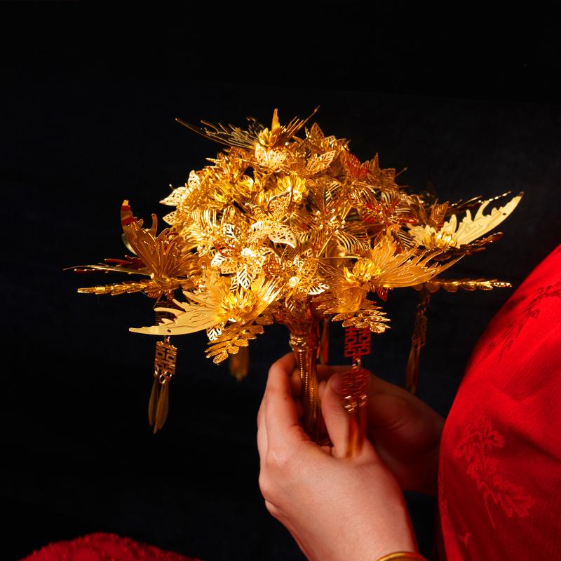 Goldenes Handstrauß DIY-Set: Hochwertiges goldenes Braut- & Brautjungfern-Geschenk für eine chinesische Hochzeit