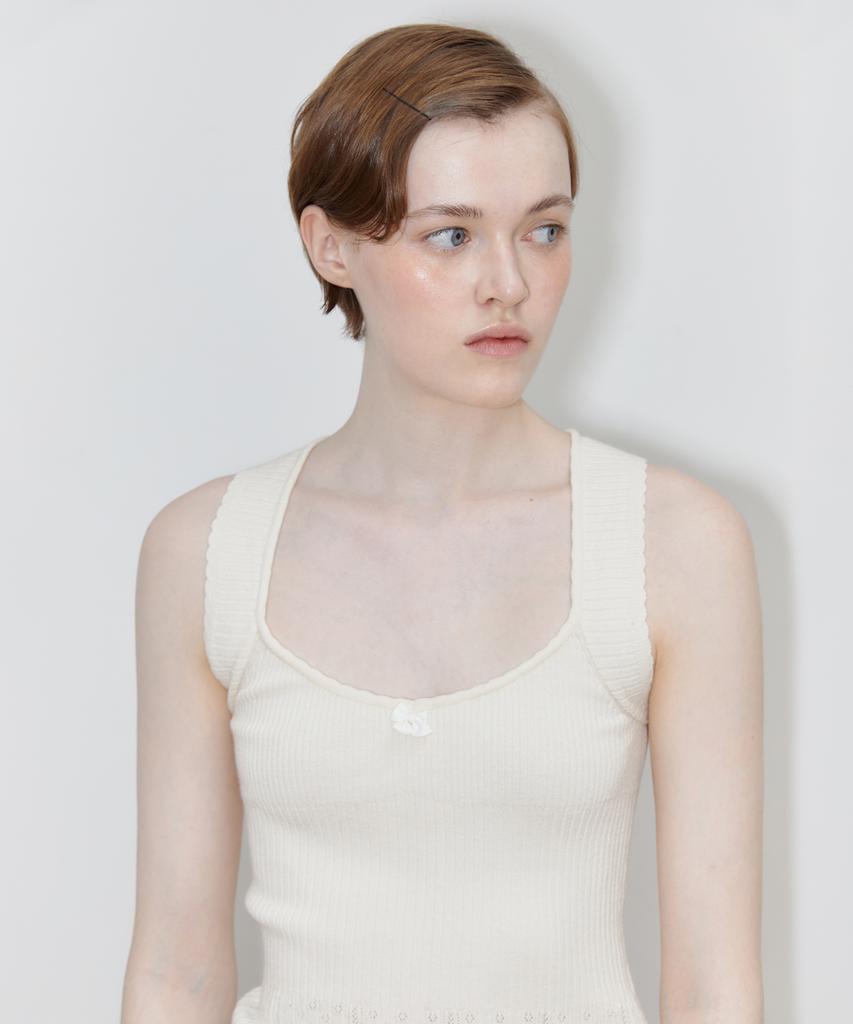 SINOON Scallop Punching Knit Sleeveless (Ivory)