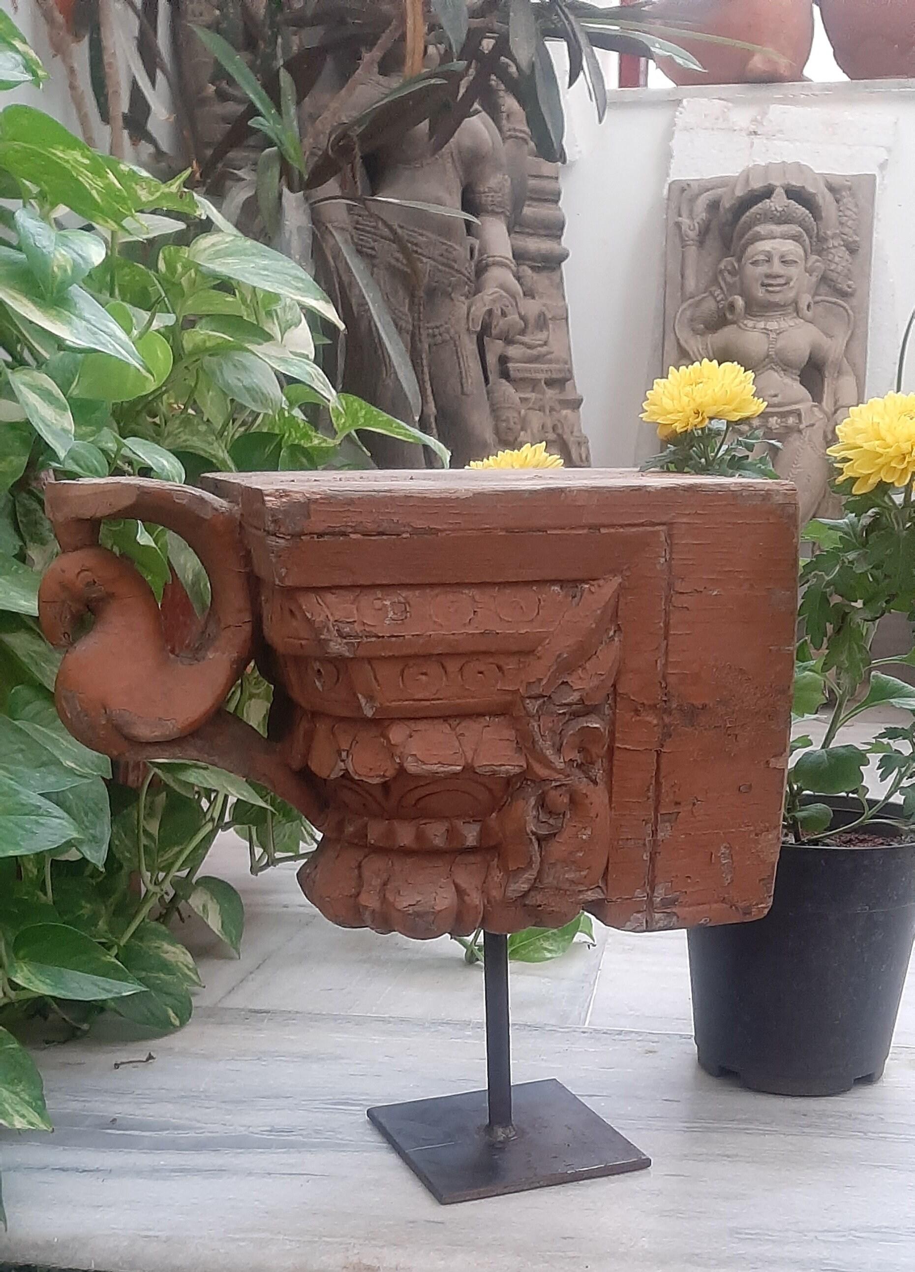 

Antique Engraved Wooden Bird Panel: Indian Home Decor on Iron Stand 16” X 8” X 24” (l x w x h) разноцветный