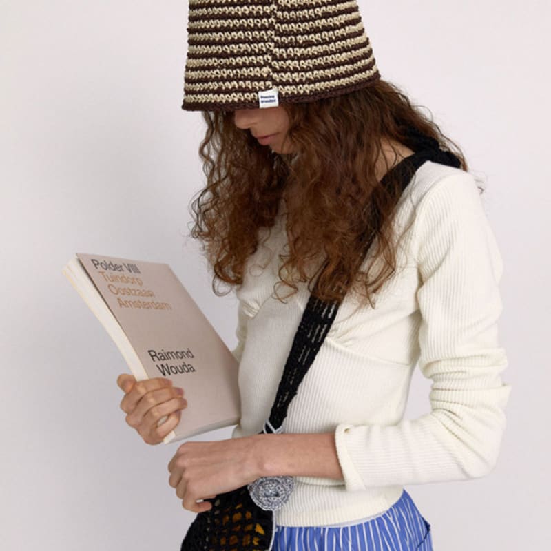 DANCING GRANDMA GRANNY HAT : STRIPE BROWN