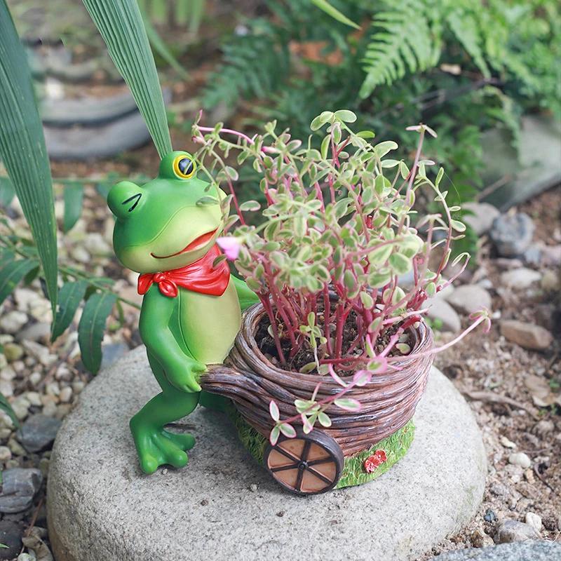 Whimsical Frog Design Planter for Succulents Pot, Decorative Frogs Statues Garden Pots Home Patio Desktop Decoration