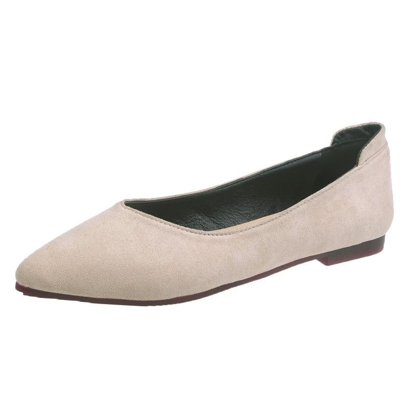 

Стояние долгое время не утомляет обувь, модный острый носок, облегающий ногу, квадратный каблук, модные повседневные женские туфли большого размера с неглубоким вырезом 40