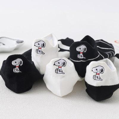 Calzini alla caviglia da donna ricamati con cartoni animati bianchi e neri - Estivi sottili a taglio basso stile coreano