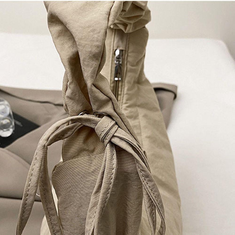 Nylon INS Shoulder Bag Korean Style Fashion Underarm Bag Simple Pleated Hand Bag  Travel