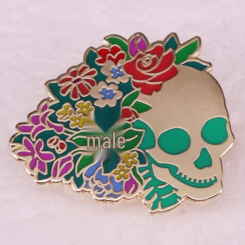 

Skull & Flower Brooch