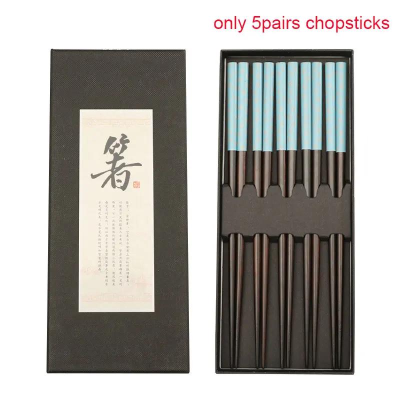 Chinese Style Wooden Chopsticks Gift Box Japanese 4 Pairs Of Chopsticks + 4 Pcs Chopstick Rest Creative Housewarming Gift Pack