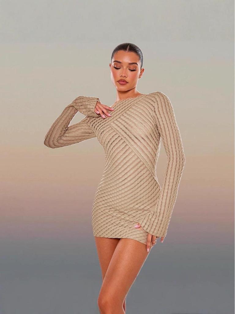 2025 European-American Long-sleeve Bodycon Dress: Fall/Winter Slimming & Figure-flattering Bestseller