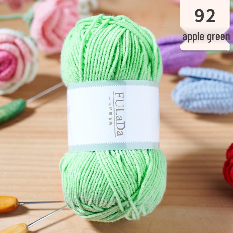 Baby 4-fädig gekämmte Milchbaumwollgarnknäuel zum Handstricken & Häkeln - DIY Puppe, Pullover, Schal Materialpaket