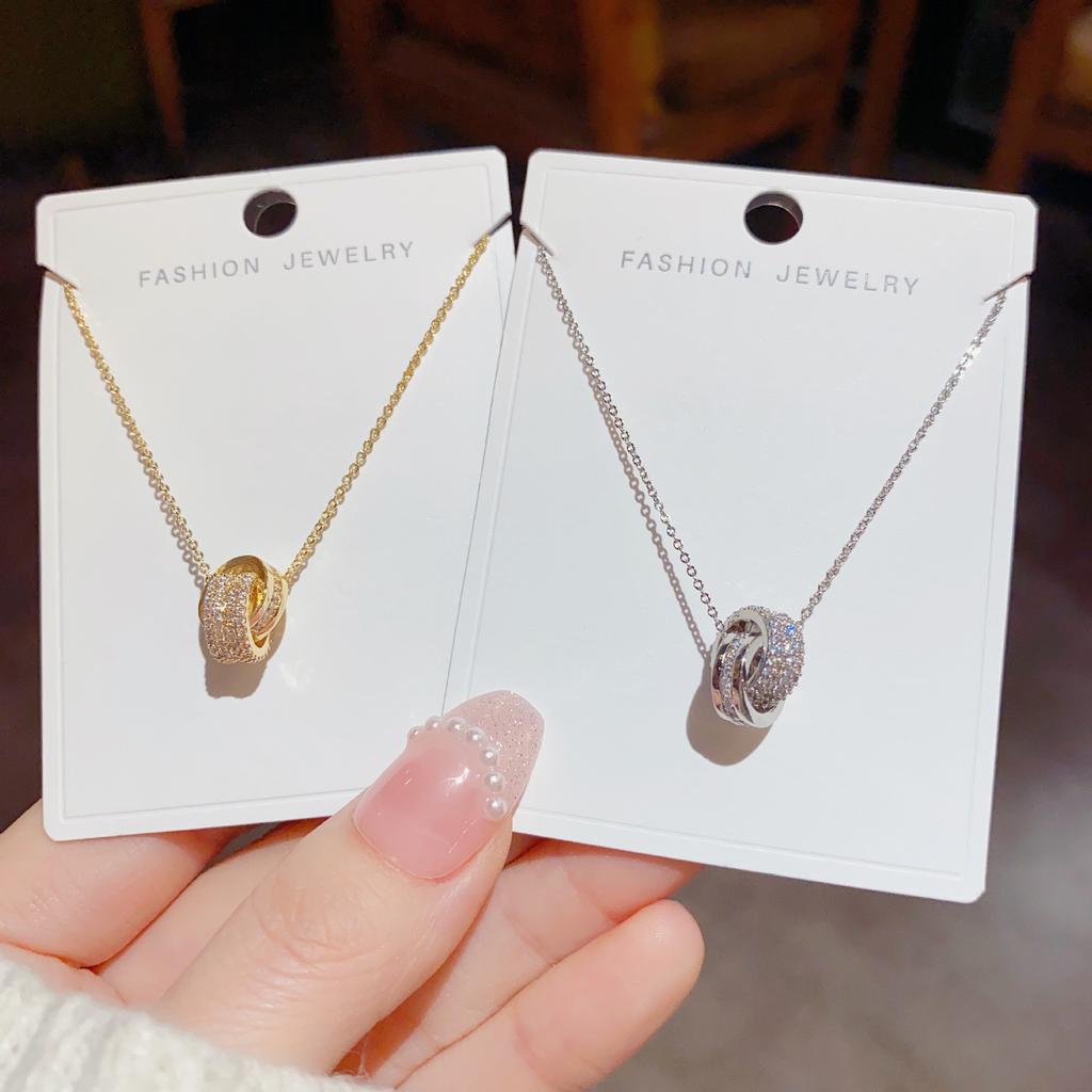 Light Luxury Versatile Niche Intersecting Circular Necklace