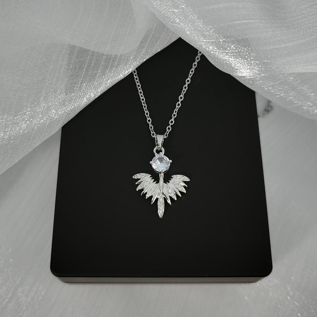 Titanium Steel Zircon Necklace Women'S Senior Personality Versatile Temperament Micro-Inlaid Pendant Jewelry