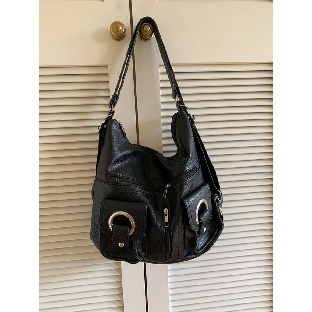 Koreanische Version Schlichte Persönlichkeit Vielseitig Modisch Reißverschlusstasche PU-Leder Tragetasche Schultertasche Pendeln Große Kapazität Rucksack
