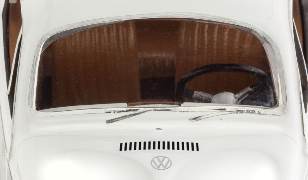 German Revell Volkswagen Beetle Plastic Model 07681 1/32 Käfer