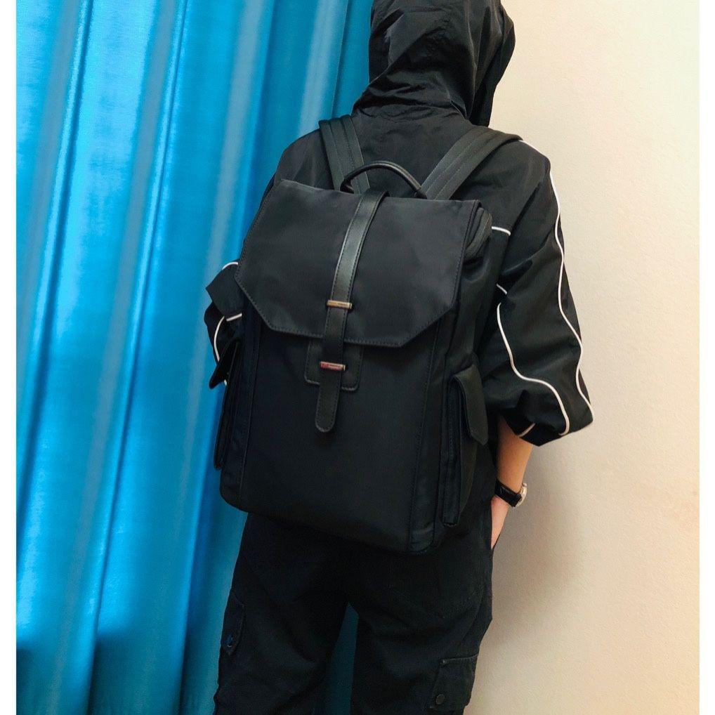 Men's 2025 Fashion Versatile Oxford Cloth Lightweight Large Capacity Travel Anti-Theft Backpack